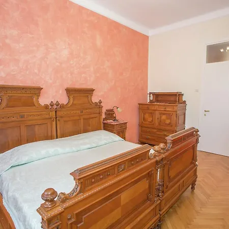 Modern Apartment In Rovinj With Seaview Apartment *