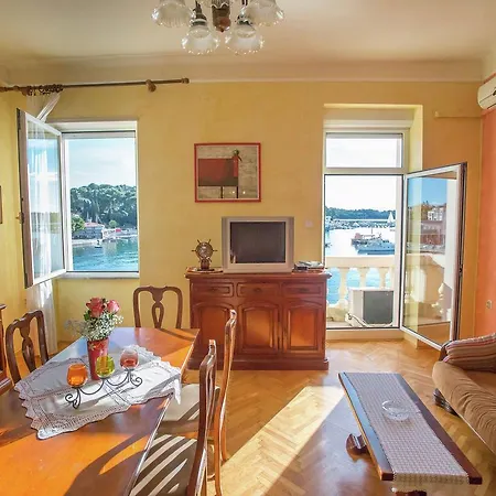 Apartment Modern Apartment In Rovinj With Seaview